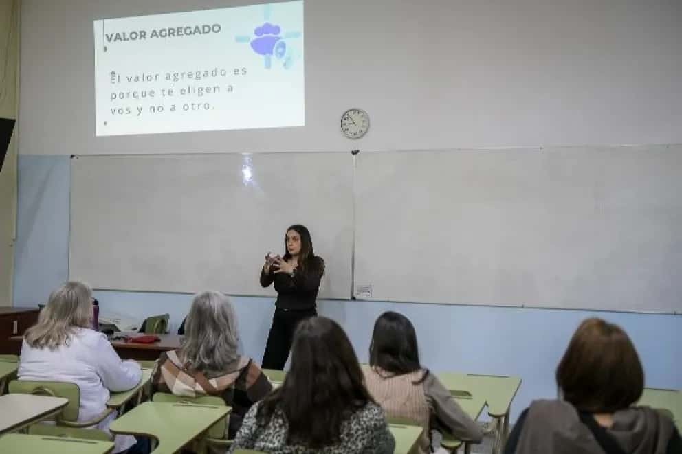 Más de 100 emprendedores culminaron el ciclo de capacitaciones de Diseña Paraná