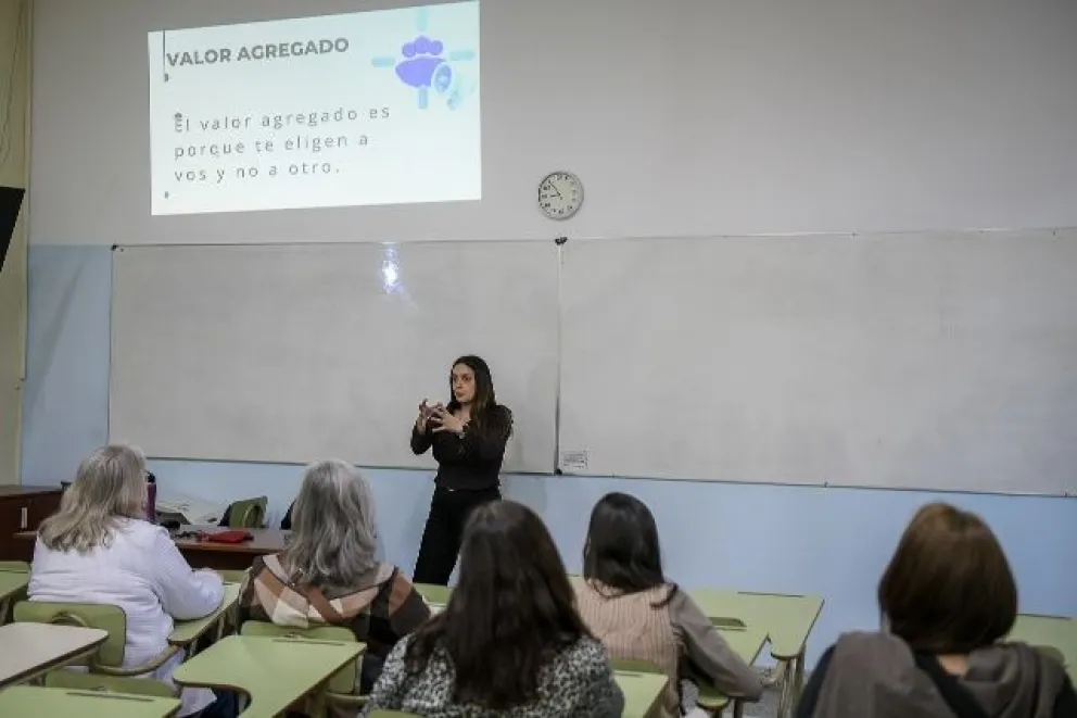 Más de 100 emprendedores culminaron el ciclo de capacitaciones de Diseña Paraná