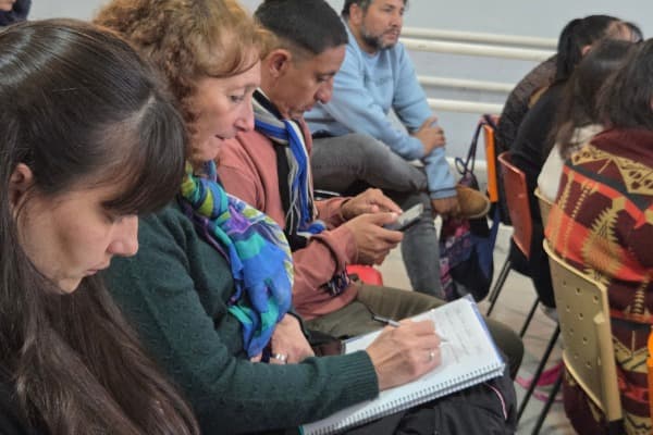 La provincia brindó herramientas a familias de Concordia para acompañar los desafíos en la crianza